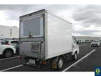 Mazda BONGO лот № 40 оценка 3.5  с аукциона в Японии 3