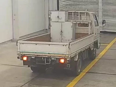 Isuzu ELF  с аукциона в Японии