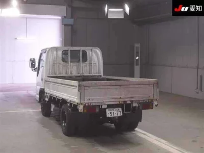 Isuzu ELF  с аукциона в Японии
