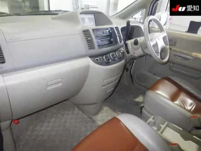 Nissan SERENA  с аукциона в Японии