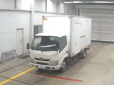 Hino DUTRO  с аукциона в Японии