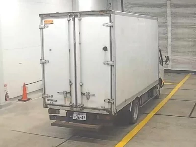 Hino DUTRO  с аукциона в Японии