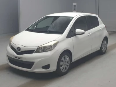 Toyota VITZ  с аукциона в Японии