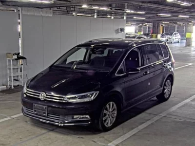 Volkswagen GOLF TOURAN