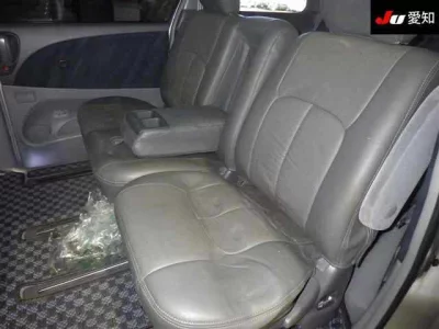 Toyota ESTIMA  с аукциона в Японии