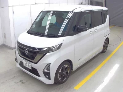 Nissan ROOX  с аукциона в Японии