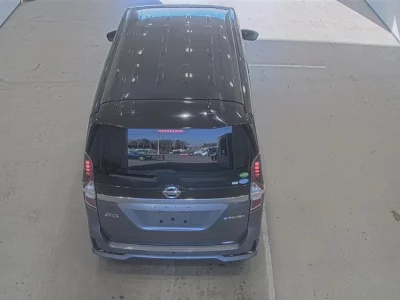 Nissan SERENA  с аукциона в Японии