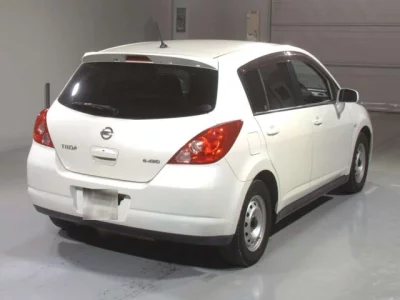 Nissan TIIDA  с аукциона в Японии