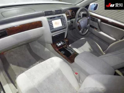 Toyota CROWN ESTATE