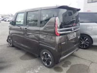 Nissan ROOX лот № 8012 оценка R  с аукциона в Японии 1