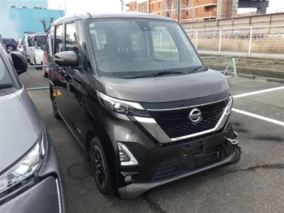 Nissan ROOX  с аукциона в Японии