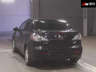 Mazda AXELA  с аукциона в Японии