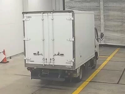 Toyota DYNA  с аукциона в Японии