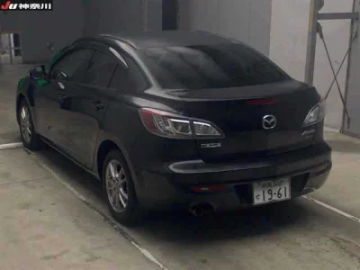 Mazda AXELA  с аукциона в Японии