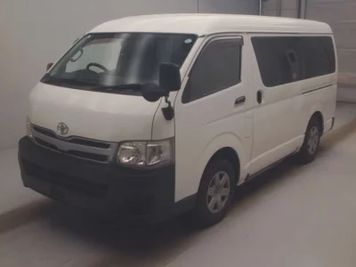 Toyota HIACE  с аукциона в Японии