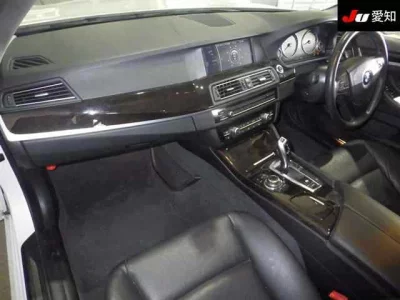 BMW 5-Series  с аукциона в Японии