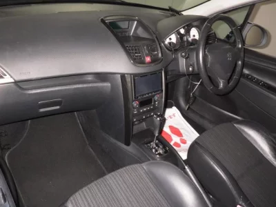 Peugeot 207  с аукциона в Японии