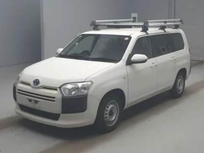 Toyota PROBOX  с аукциона в Японии