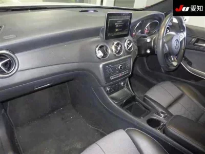 Mercedes-Benz GLA CLASS