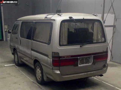 Toyota HIACE  с аукциона в Японии
