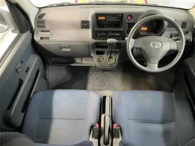 Toyota PIXIS VAN  с аукциона в Японии