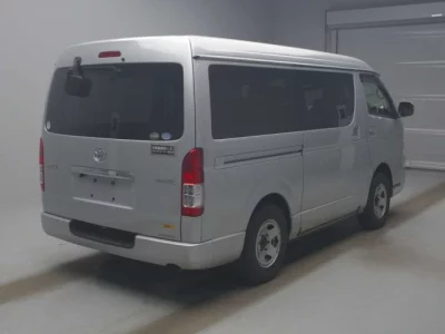 Toyota HIACE VAN  с аукциона в Японии