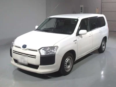 Toyota SUCCEED  с аукциона в Японии