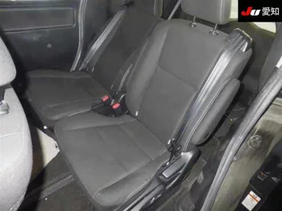 Toyota ESQUIRE  с аукциона в Японии