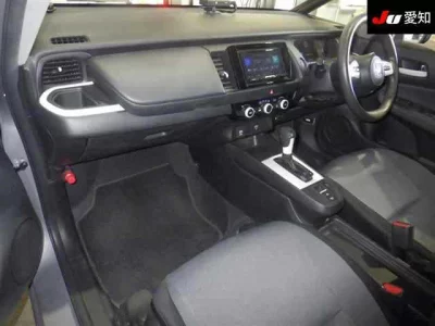 Honda FIT  с аукциона в Японии