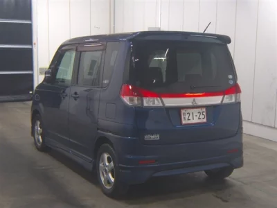 Mitsubishi DELICA D2