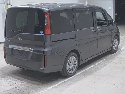 Honda STEP WAGON  с аукциона в Японии