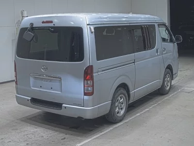 Toyota HIACE VAN  с аукциона в Японии