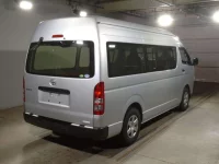 Toyota HIACE VAN лот № 62037 оценка 4.5  с аукциона в Японии 1