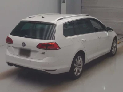 Volkswagen GOLF VARIANT