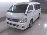 Toyota HIACE VAN лот № 6526 оценка 3.5  с аукциона в Японии 2