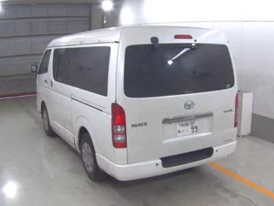 Toyota HIACE VAN  с аукциона в Японии
