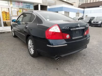 Nissan FUGA  с аукциона в Японии