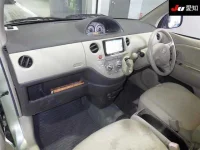 Toyota SIENTA лот № 30490 оценка 3.5  с аукциона в Японии 2