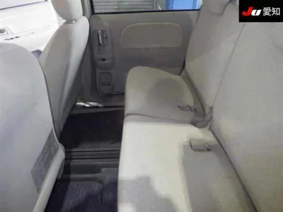 Toyota SIENTA  с аукциона в Японии