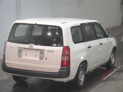 Toyota SUCCEED  с аукциона в Японии