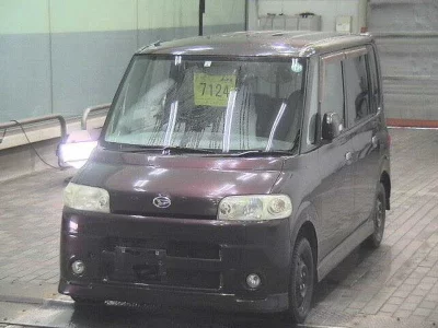 Daihatsu TANTO  с аукциона в Японии