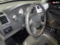 Dodge MAGNUM лот № 1037 оценка 3  с аукциона в Японии 4