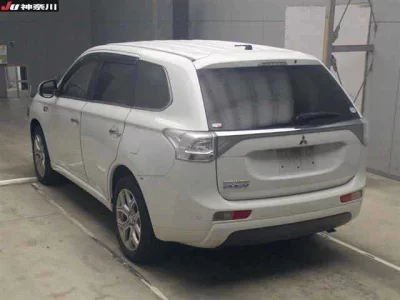Mitsubishi OUTLANDER PHEV