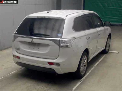 Mitsubishi OUTLANDER PHEV