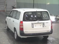 Toyota SUCCEED лот № 8016 оценка 3.5  с аукциона в Японии 1