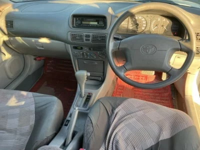 Toyota COROLLA  с аукциона в Японии