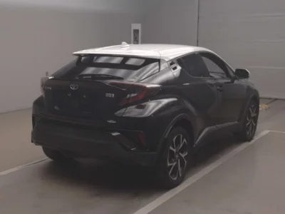 Toyota C-HR  с аукциона в Японии