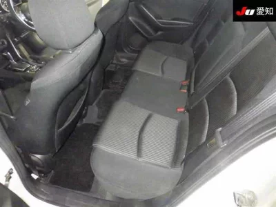 Mazda AXELA  с аукциона в Японии