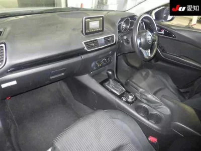 Mazda AXELA  с аукциона в Японии