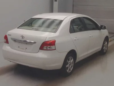 Toyota BELTA  с аукциона в Японии